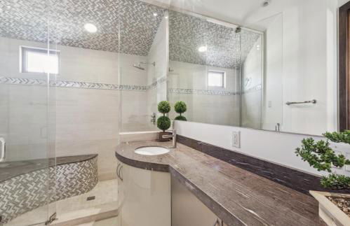 The Wave House! Custom Gem with Panoramic Views, Fire Pit, BBQ, Pool Table - Foto 22