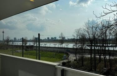 Rheinblick Suite oberkassel Düsseldorf - Foto 1