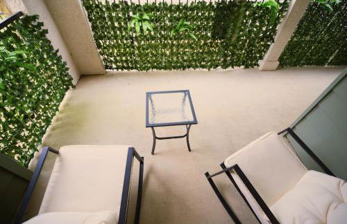 Charming 2 bedroom, 2 bath apartment - Foto 26