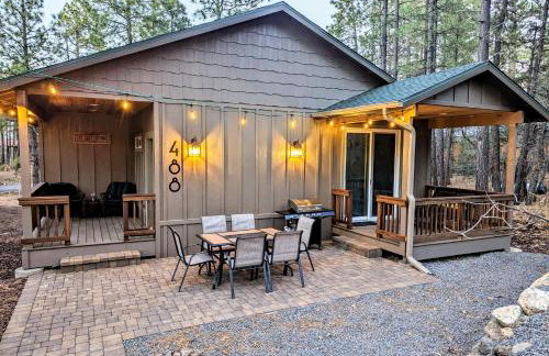 Relax & Recharge in Cozy Pinetop 2BR Retreat - Foto 2