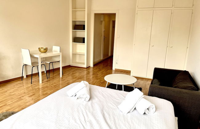 Yooneet Boutique Studio 2' Train Station - Foto 1