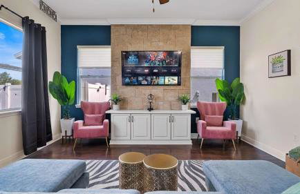 Poolside Tampa Stay- Game Room & Glam Room- Pool- Darts- Pool Table- Next to MacDill AFB - Foto 78