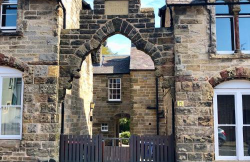 Underneath the Arches - Foto 1