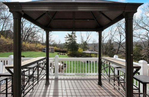 Hillside vacation next to Overland Park Kansas nature trail grill and fun - Foto 66