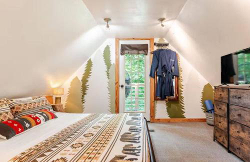 Romantic Cabin, Hot Tub, Lake Access, OutdoorLiving! - Foto 30