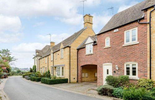 Gem Cottage - Photo 1