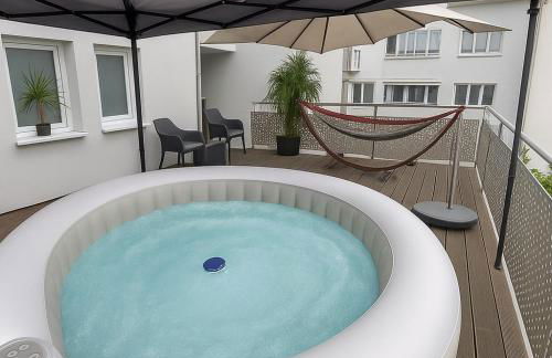 Komfort Oase mit Klimaanlage, Terrasse und Whirlpool - Foto 6