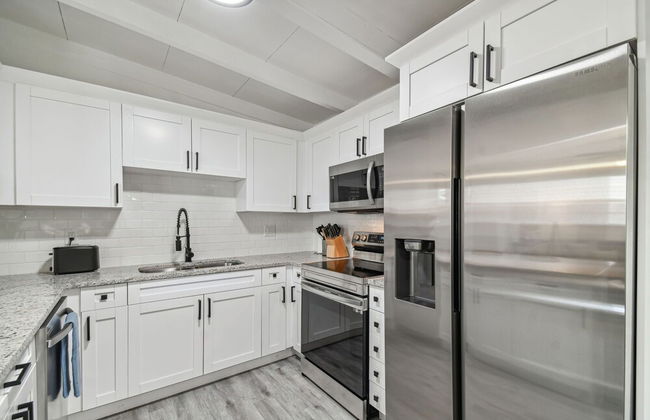 Coastal Bliss 3BR Gem Near MacDill AFB - Foto 11