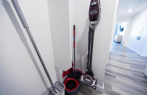 Sugarhouse! Mountain View 3BR, 2BA Gym, Parking - Foto 35