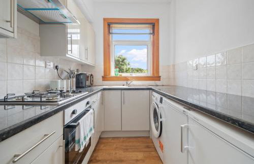 Whiteside 3 Bedroom Apartment - Bathgate - Photo 28