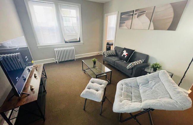 1-br Glenside - Long Term Available Parking - Photo 3