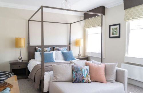 Bespoke Central Town House - Photo 1