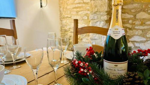 Cotswold Home over 4 floors - perfect for Families Friends Contractors - Foto 5