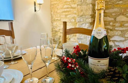 Cotswold Home over 4 floors - perfect for Families Friends Contractors - Foto 5