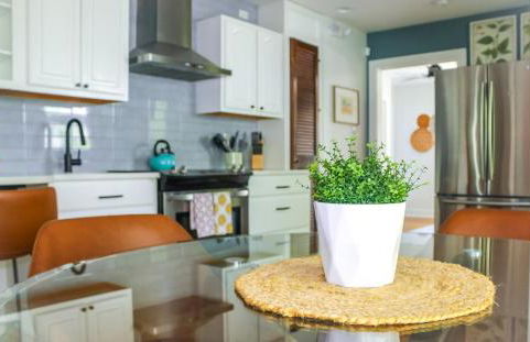 Luxurious Bohemian Bungalow in Lincolnville - Mins from Downtown! - Photo 25