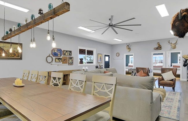 8BD Grand Canyon Ranch - Sleeps 22 - Foto 3