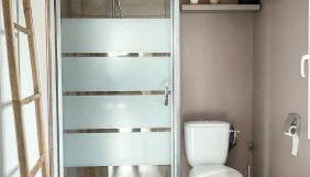 Quiet Studio with Private Parking - Photo 4