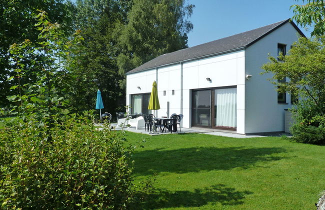 3 bedroom House in Bütgenbach with garden and terrace - Photo 1