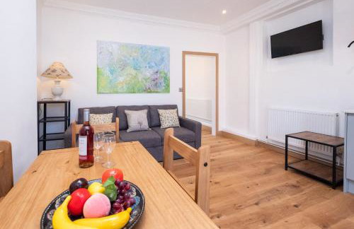 Birch - Three Tuns Apartments - Pettistree, Wickham Market - by Aldeburgh Coastal Cottages - Foto 2