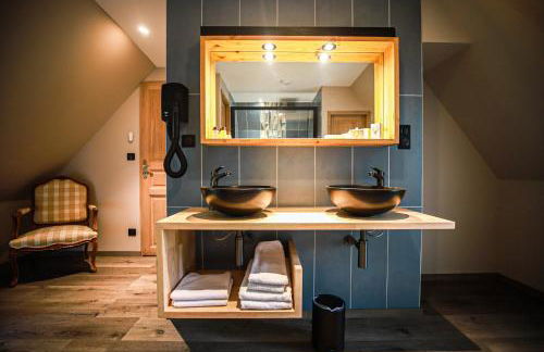 Lodge ou Gîte de caractére avec jaccuzi spa piscine - Foto 60