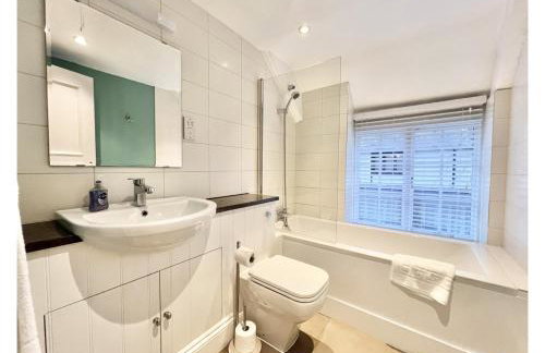 Sheplegh Court Charming Cottage and Pools within Stunning Grounds - Photo 21