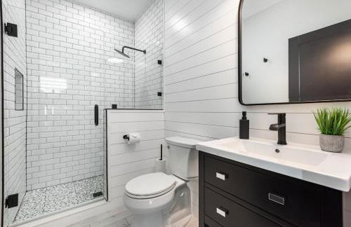 The C House - Photo 35