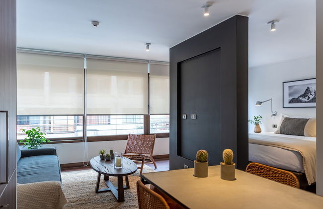 The Place - Photo 16