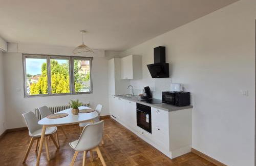 T2 50 M2 tout équipé - Place de parking Privée - Foto 2