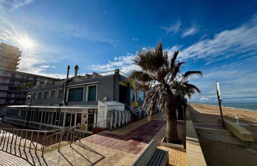 Hermoso piso en la playa - Foto 48