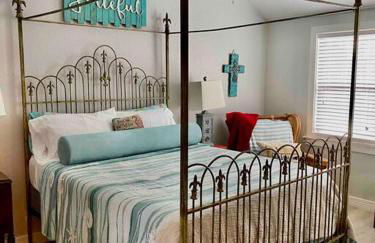 Beach Blanket Bungalow - A Wonderful townhome near the beach - Photo 15