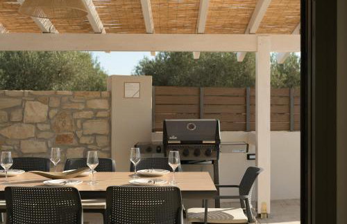 CaMa Villa, Pool, Landmark Views & Iconic Design, By ThinkVilla - Foto 21