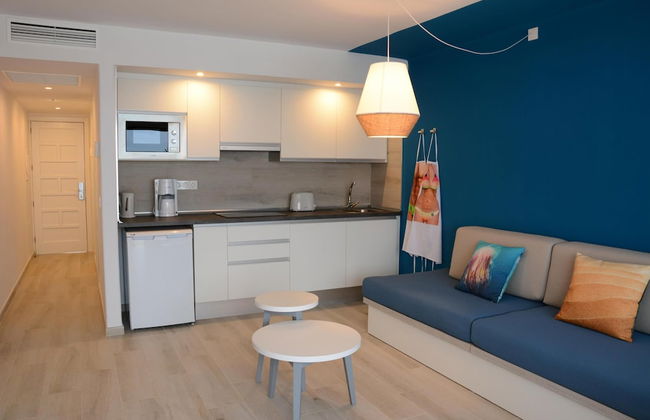 R2 Bahía Kontiki Beach Apartments - Photo 27