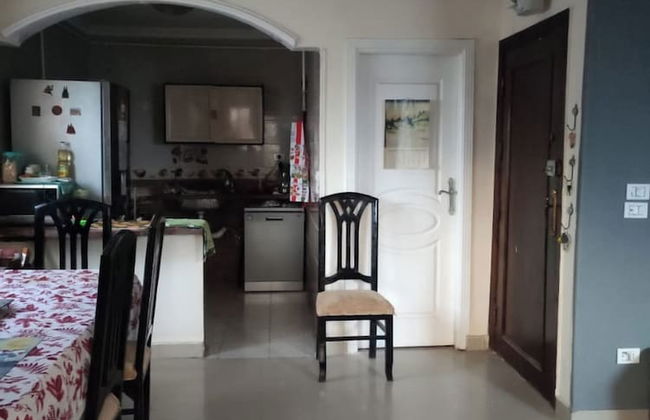 Females Only, Host Is Woman, City Center, Near All - Foto 18