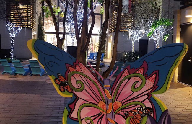 Luxury Living at City Center Houston - Photo 32