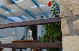 Stella's traditional house. - Foto 1