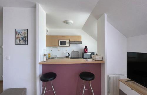 L'air marin Apt avec belle terrasse vue dégagée séjour lumineux 10 mn à pied mer et centre Port en Bessin, tous commerces et restaurants, proche Bayeux et Omaha Beach - Photo 14