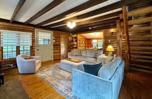 Lakefront Cabin with Hot Tub, Views & Fireplace - Foto 14