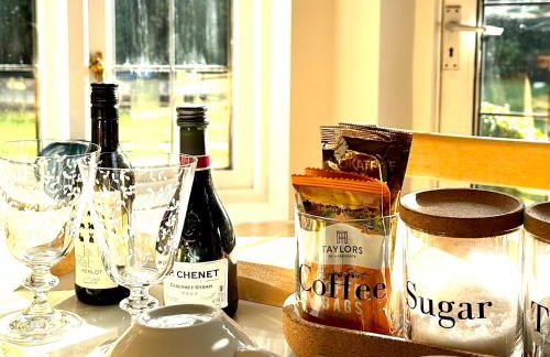 Briarwood nr Manchester Airport/Wilmslow - Foto 1