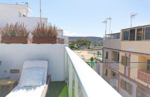 Cozy and sea views private terrace apartment - Foto 7