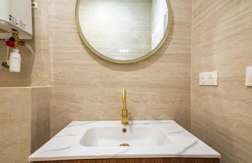 Stylish 1-Bedroom Apartment with Air Conditioning in Paris 17th - Foto 5