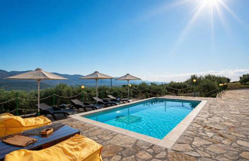 Villa Aktis with Freshwater Pool and Sea View - Foto 2