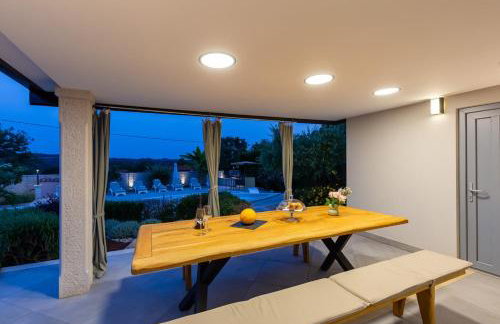 Villa Filton with private pool, sauna, pool and jacuzzi - Foto 52