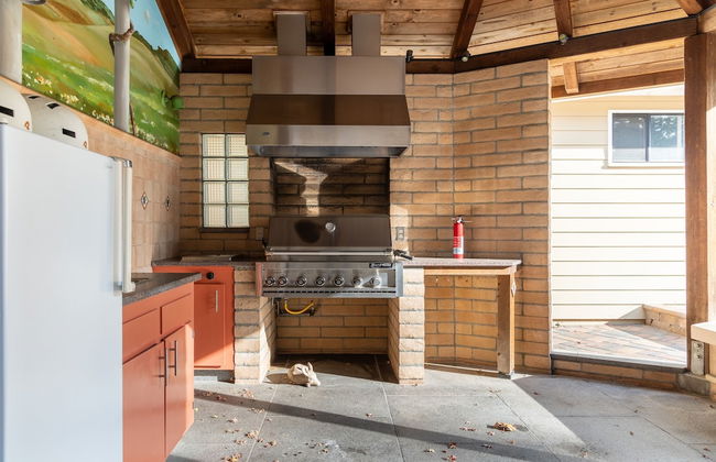 Wildflower by Avantstay Gorgeous Wine Country Home w Pool Bocce Ball Court Huge Yard - Foto 6