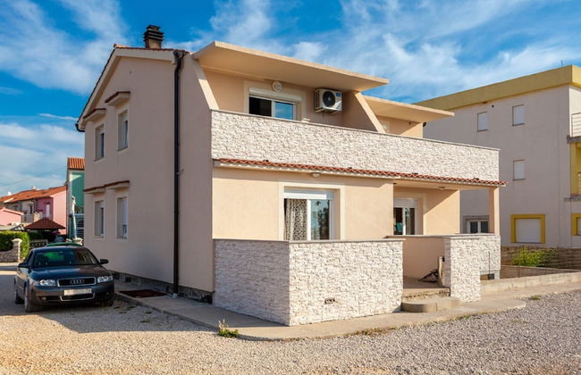 Apartment in Omisalj Near Sea Beach - Foto 1