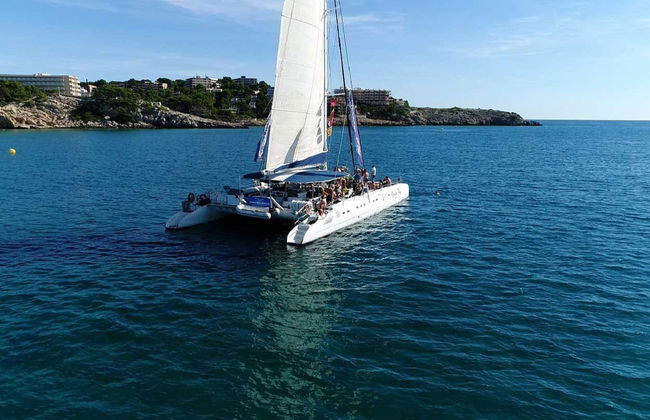 Catamaran Cruise - Photo 5