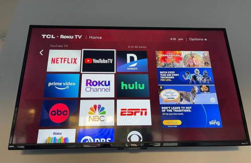 Adorable 2BR-2BA House with EV & Free Parking and Family Friendly in Los Angeles - Photo 27