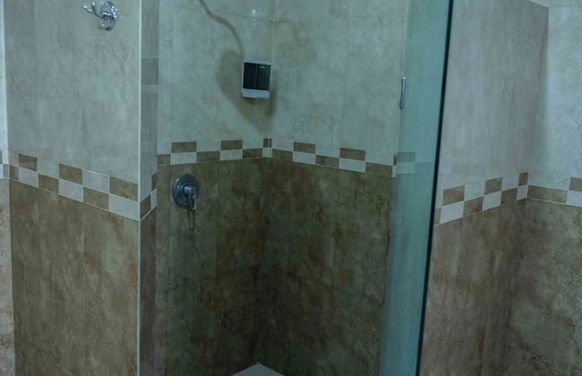 16, Suite With Jacuzzi - Photo 23