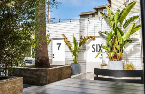 Simple La Jolla Epic bungalow #7 - Photo 3