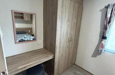 CaravanSleeps4-Beachfront-Garden-Patio - Foto 10