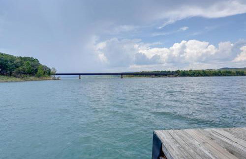 Bring Your Boat! Greers Ferry Lake Home with Slip - Foto 25